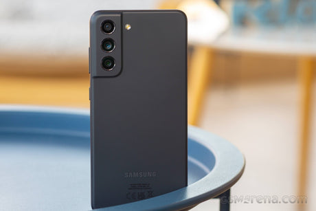 Samsung Galaxy S21 FE, One UI 8 kararlı güncellemesini almaya başlıyor