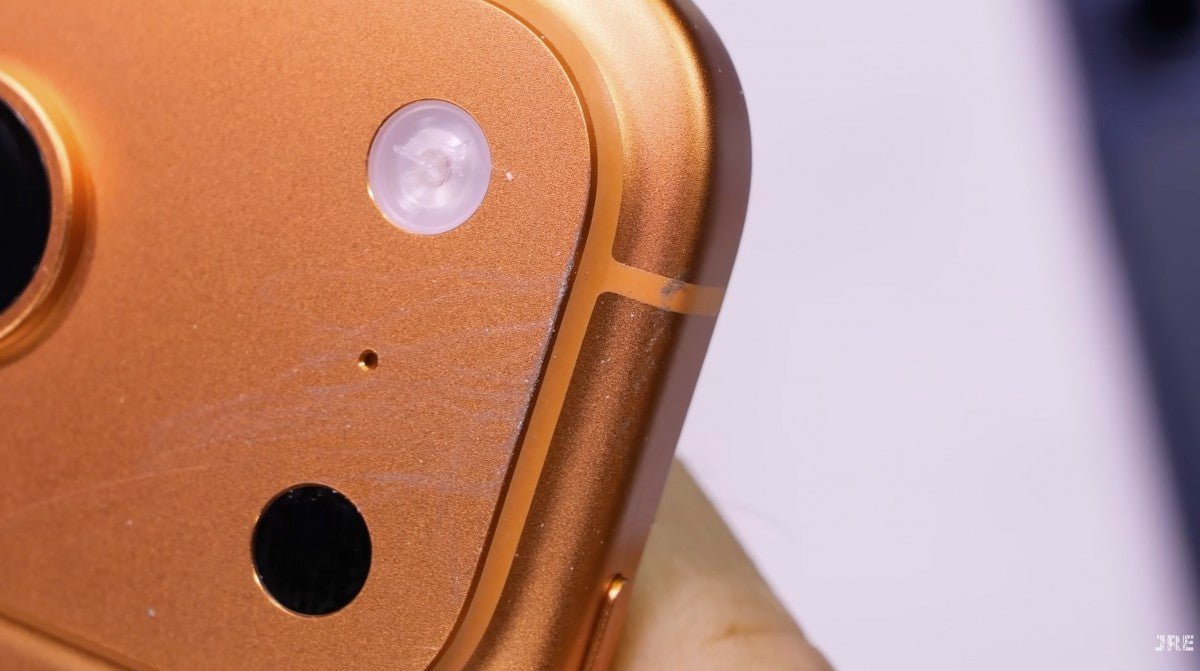 Dayanıklılık testi, iPhone 17 Pro serisinin çizilmelere karşı hassas olduğunu doğruladı. - Tekno Muaz