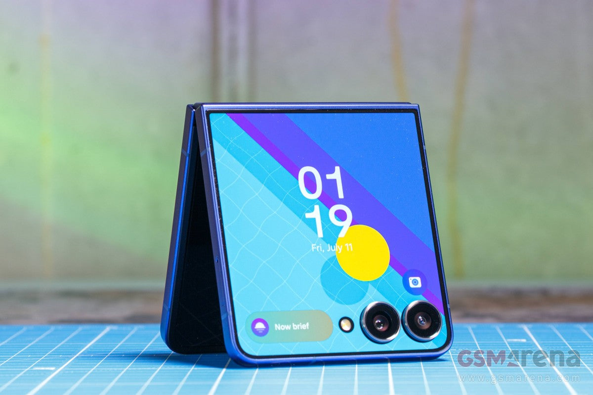 Samsung, ABD'de Galaxy Z Fold7 ve Z Flip7 için güçlü talep rapor ediyor