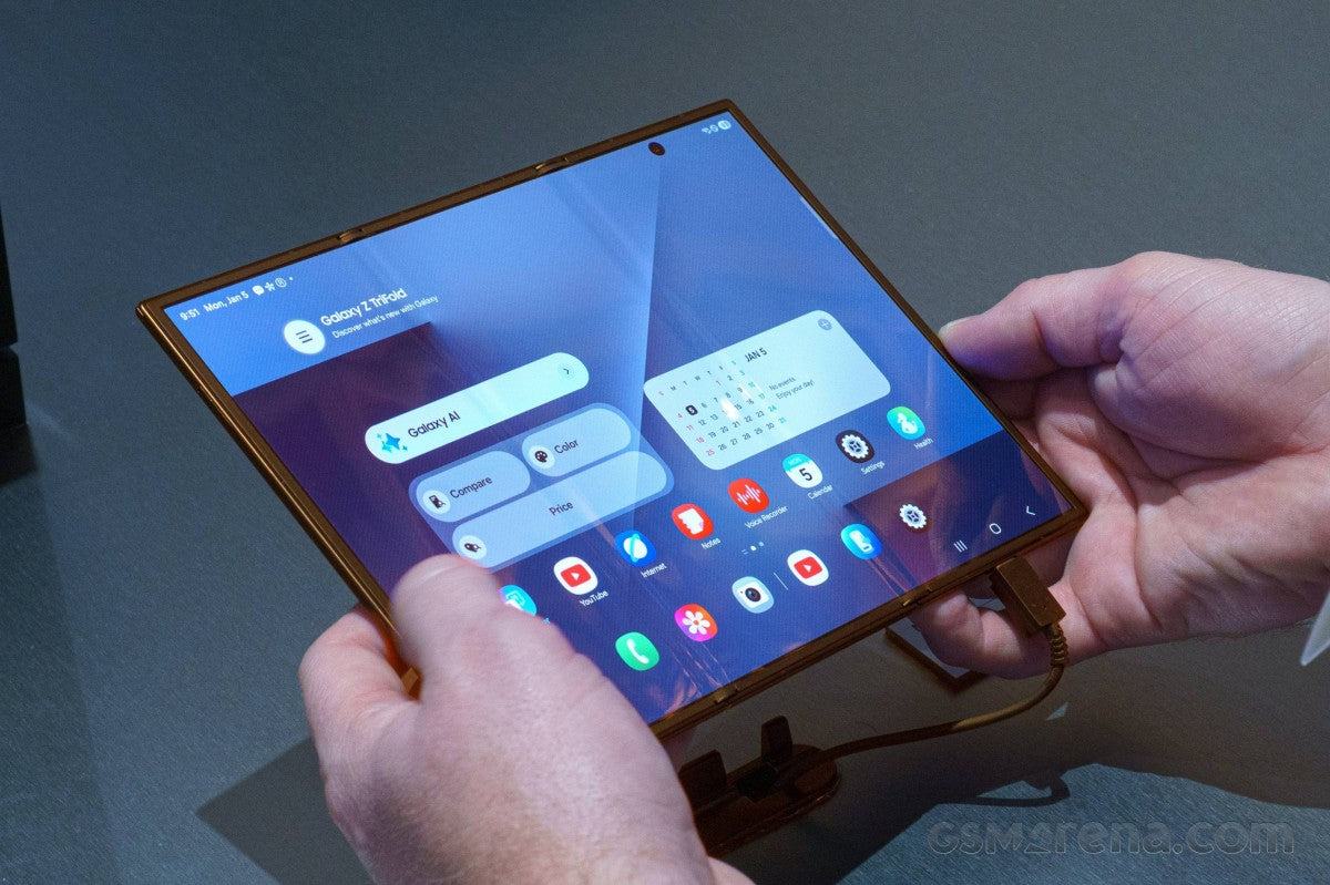 Samsung Galaxy Z TriFold Bataryasını Honor İle Güçlendiriyor