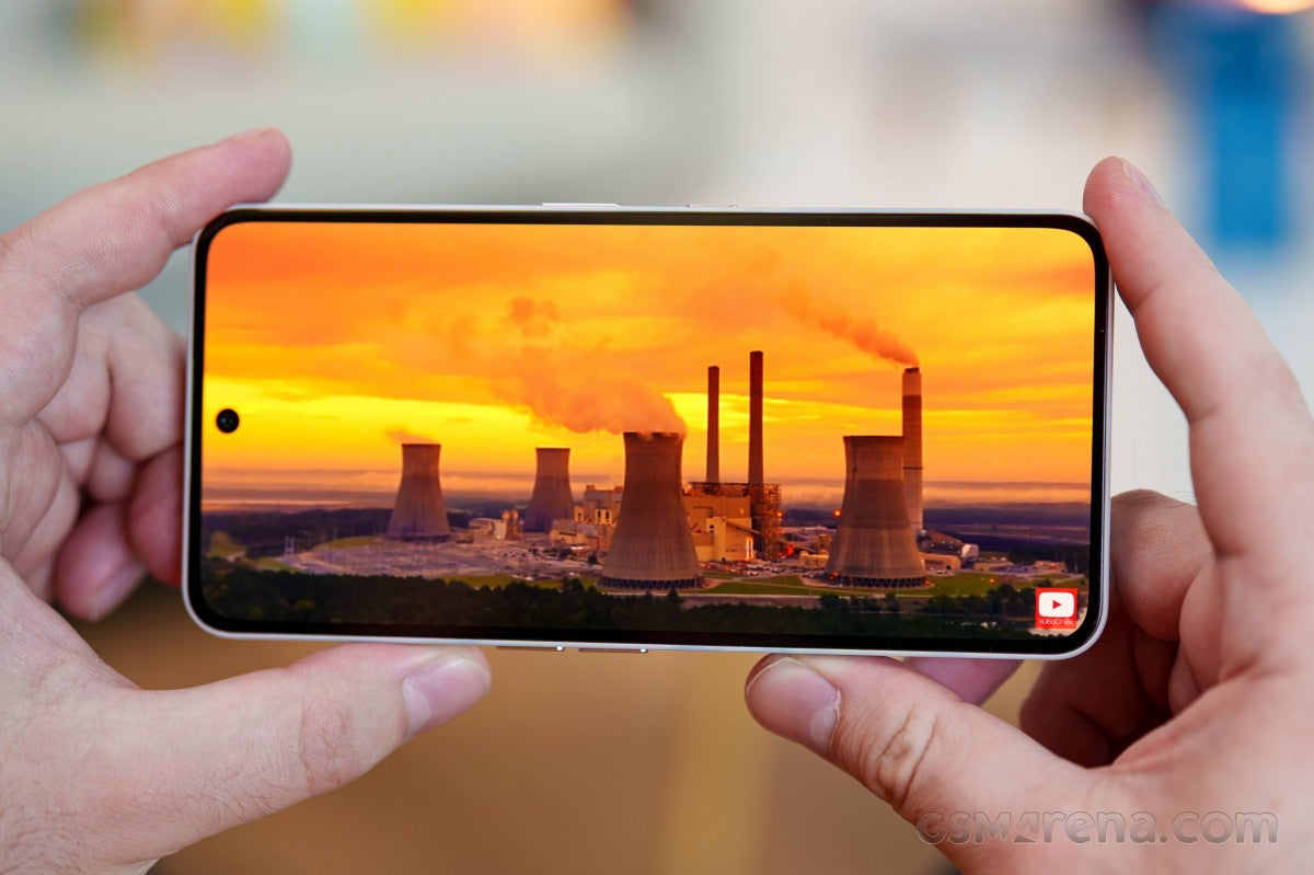 Nothing Phone (3) ve Nothing Headphone (1) renkleri ve fiyatları sızdırıldı