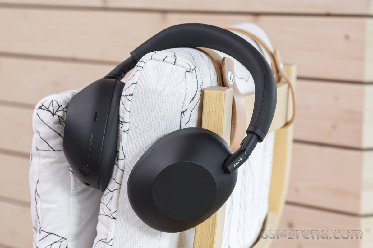 Sony WH-1000XM6 elle değerlendirme