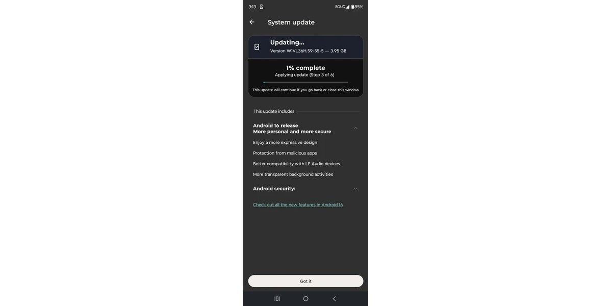 Motorola'nın en son katlanabilir telefonları ABD'de nihayet Android 16'ya geçiyor