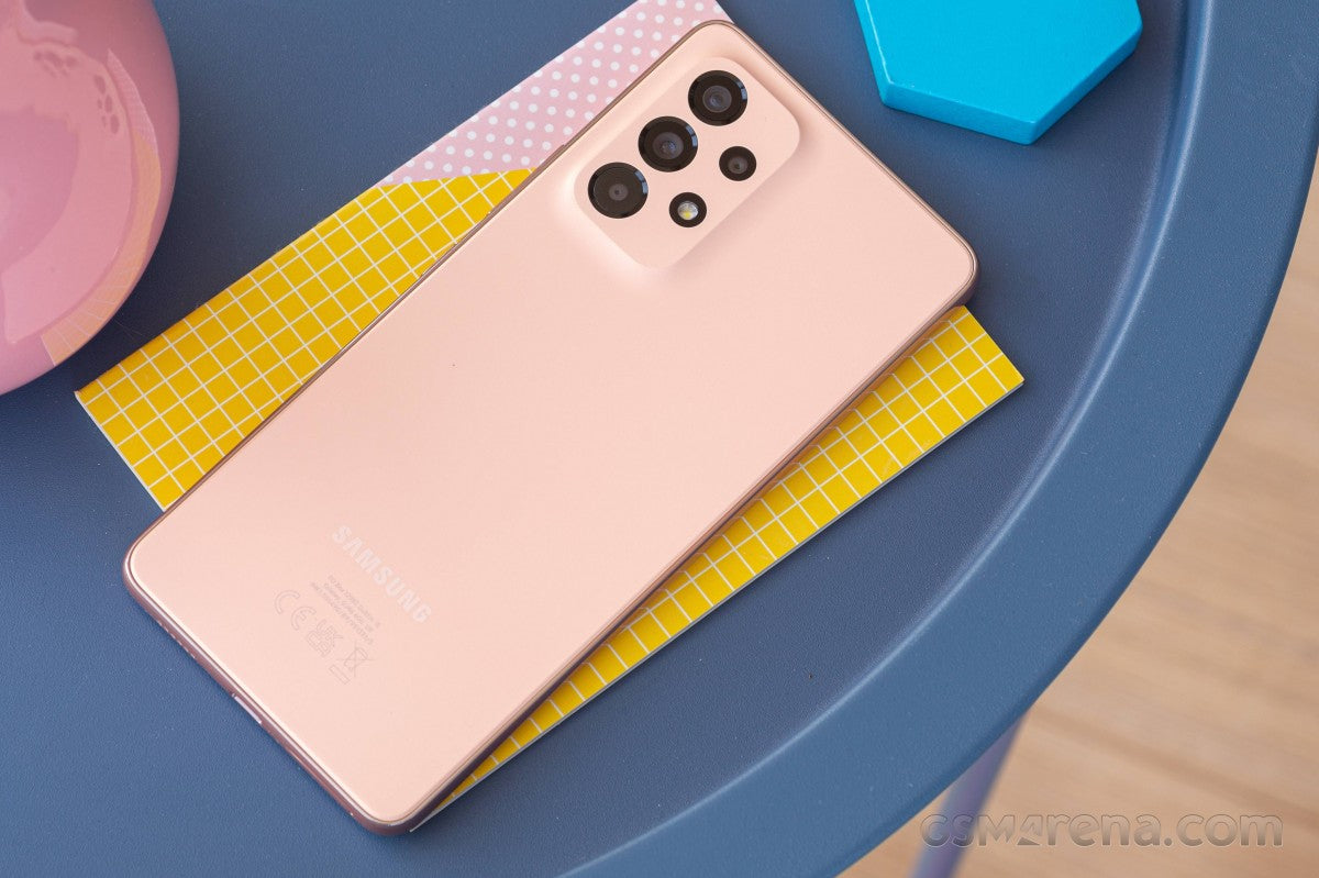 Samsung, yedi daha akıllı telefon için One UI 8 kararlı güncellemesini yayınladı
