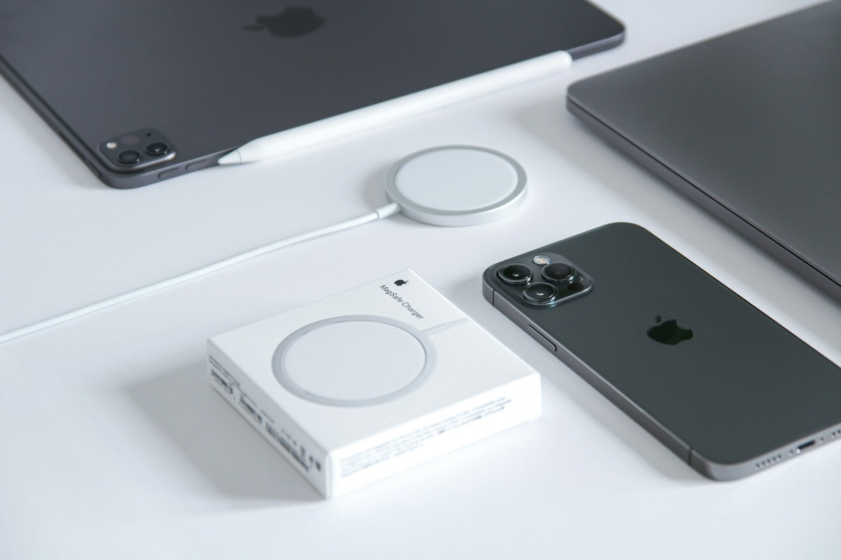 iPhone 17 Pro'nun muhtemelen ters kablosuz şarj özelliği olmayacak