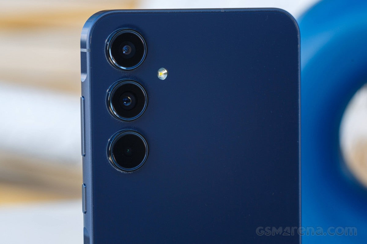 Samsung Galaxy A55 Avrupa'da One UI 7 güncellemesini alıyor