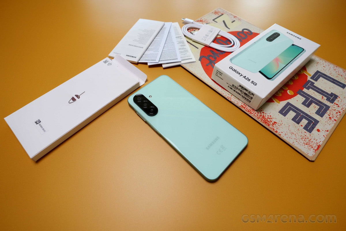 Samsung Galaxy A26 incelemesi için geldi