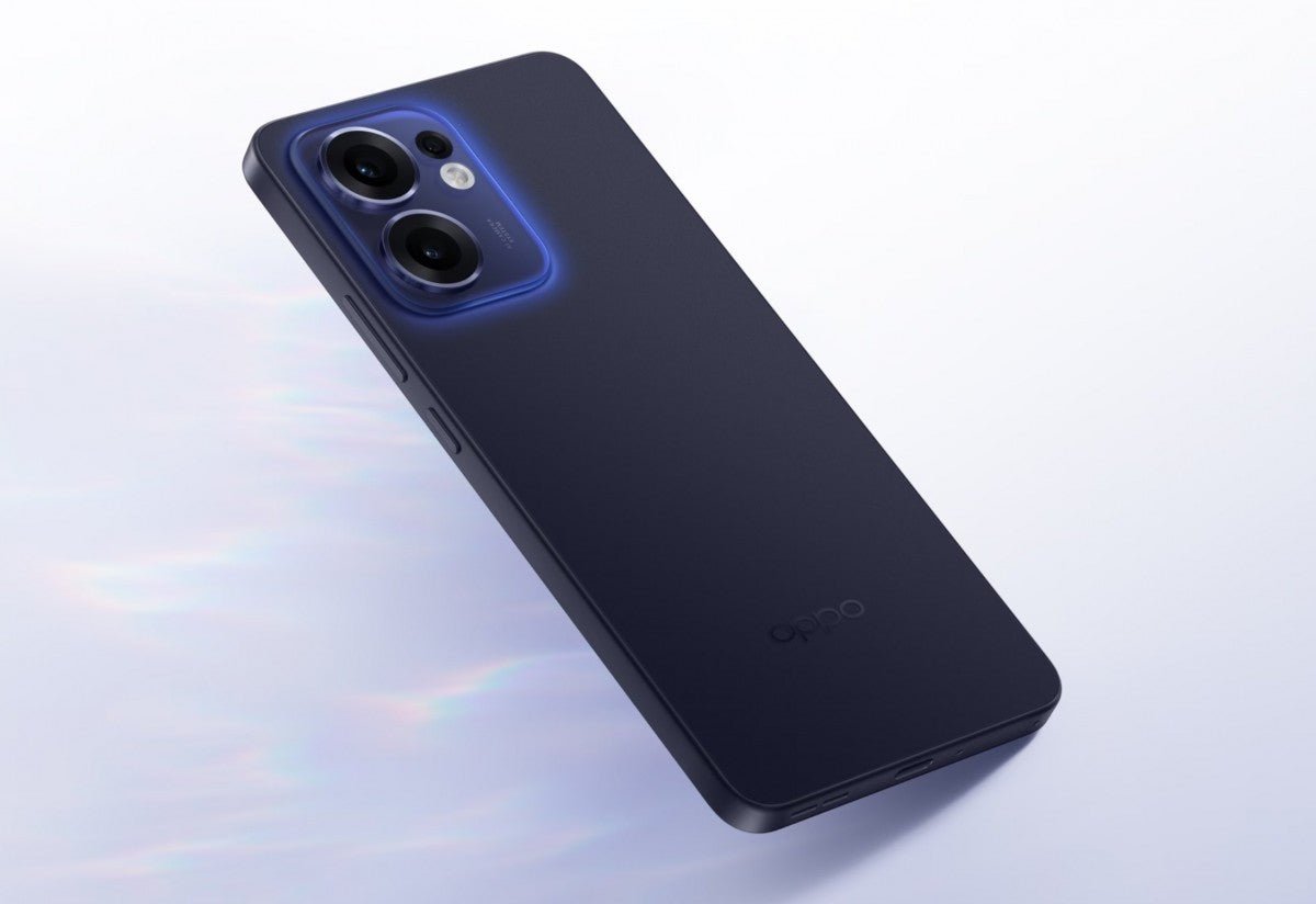 Oppo, Tanıdık Özellik Setiyle Reno13 FS'i Tanıttı!